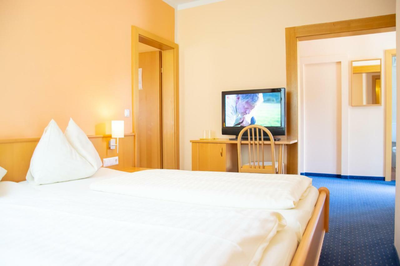 Strandhotel Burgstaller Feld am See Exterior photo
